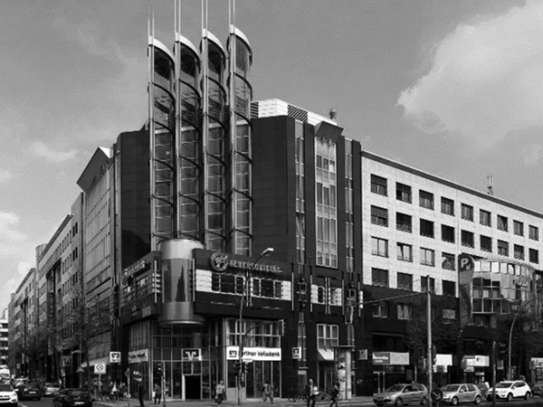 SHIN TAKAMATSU FRANKFURTER ALLEE, BERLIN OFFICE BUILDING